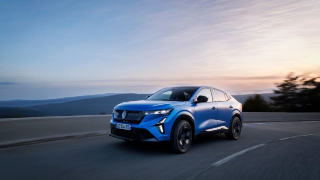 Renault reduce las emisiones medias de sus vehículos tres veces más rápido que el mercado
