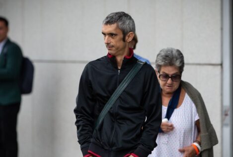 El votante del 1-O que quedó tuerto pide 13 años de cárcel a cuatro policías por sus lesiones