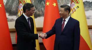 China responde a Trump y elevará al 125% desde el 12 de abril los aranceles a EEUU