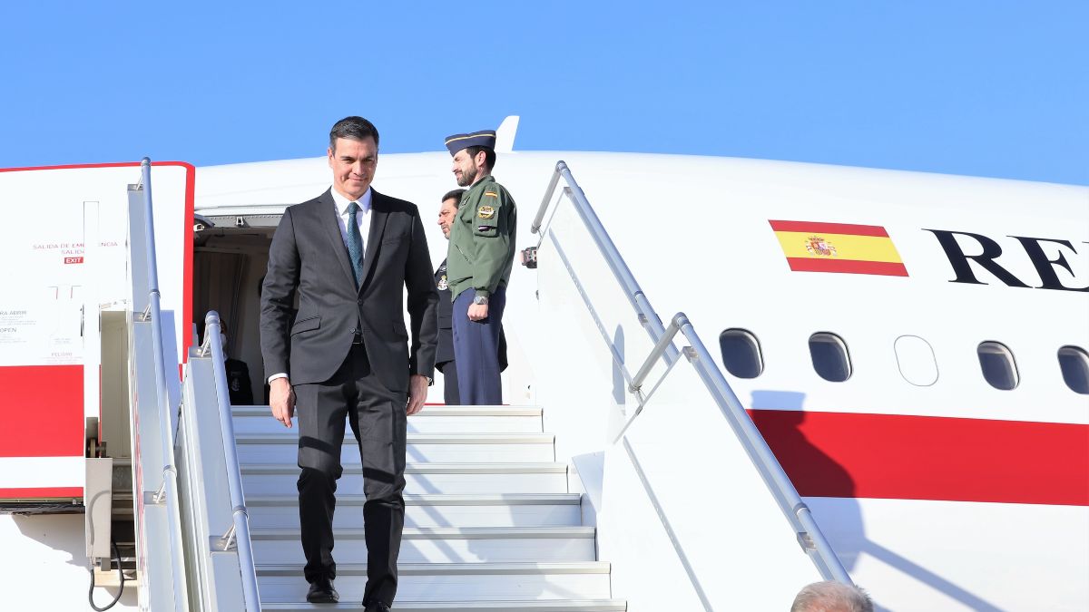 Sánchez se niega a facilitar a Transparencia los destinos y el coste de sus viajes al extranjero