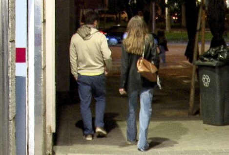 Sara Carbonero protege a su nuevo novio ante la prensa: «Él se asusta con todo esto»