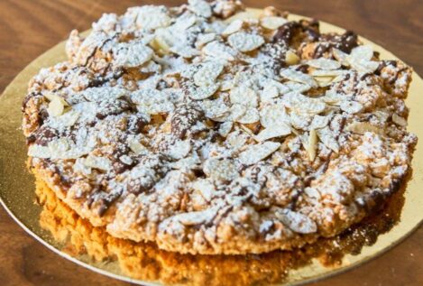 Tarta de almendra asturiana: la receta tradicional que siempre sale bien