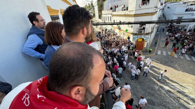Pánico en Arcos de la Frontera (Cádiz) tras romper un toro astado el vallado de seguridad
