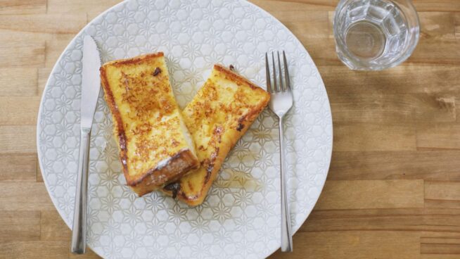 Torrijas al horno con el toque de Arguiñano: así se prepara esta versión ligera y deliciosa