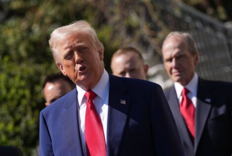 El Ibex 35 se dispara un 8,6% en la apertura tras el 'volantazo' de Trump con los aranceles