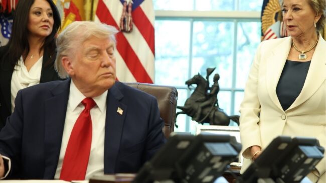 Trump exige transparencia con los fondos extranjeros en las universidades de EEUU