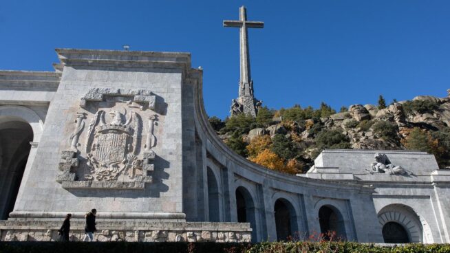 Víctimas del franquismo piden a Sánchez retirar su plan para resignificar el Valle de los Caídos