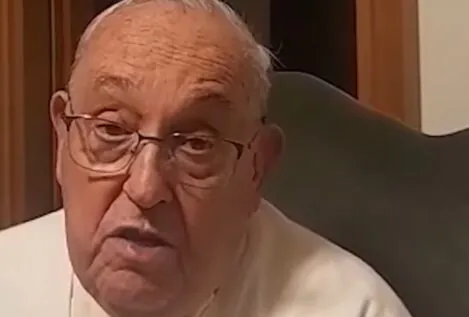 El papa Francisco, a los jóvenes en un vídeo inédito: «Aprendan a escuchar, ayuda a la paz»