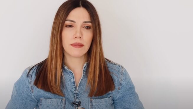 Una 'youtuber' acusada de delito de odio se va de España por miedo a que le cierren el canal