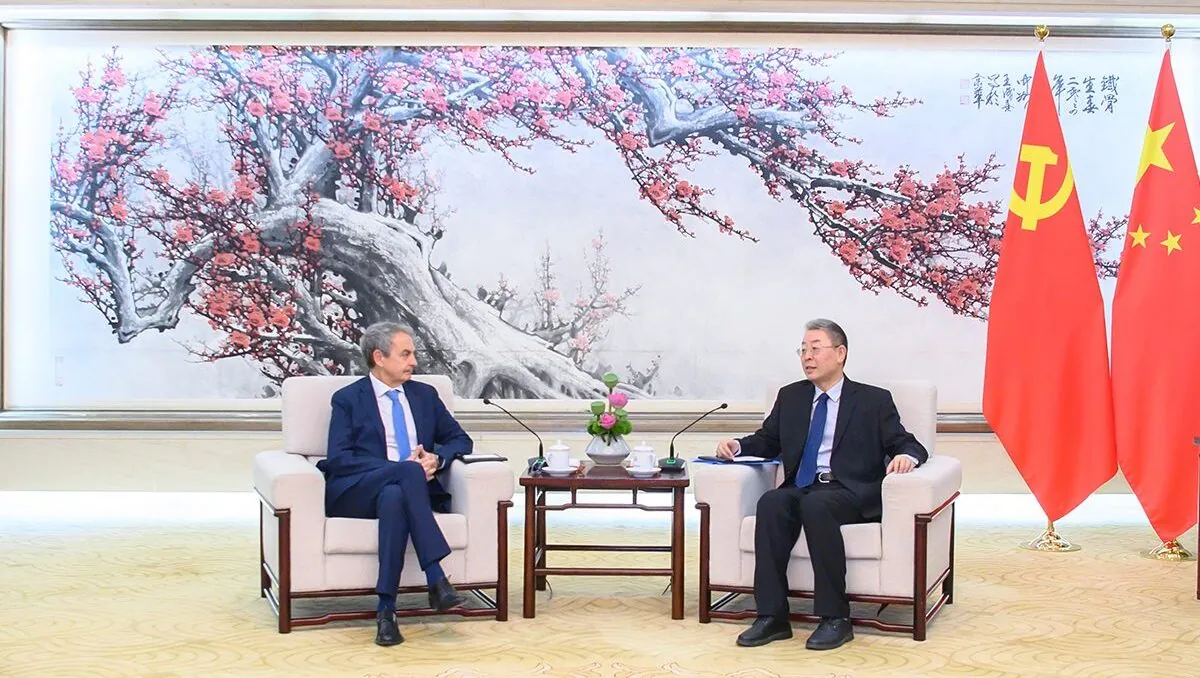 https://theobjective.com/wp-content/uploads/2025/04/zapatero-china-e1744139586614.jpg