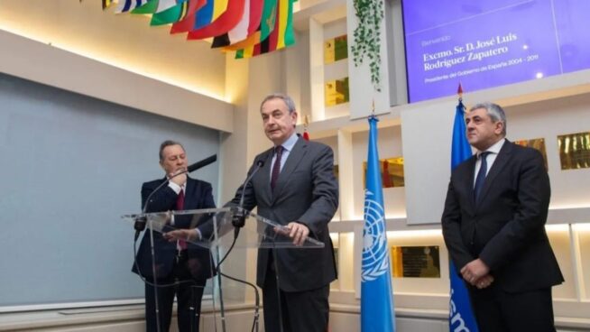 Zapatero presiona para que el georgiano que unió a Aldama y Begoña Gómez siga en la OMT