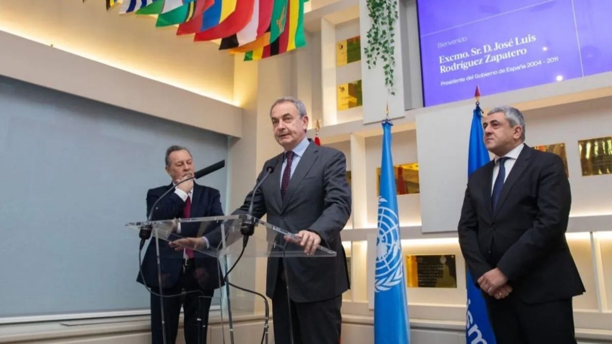 Zapatero presiona para que el georgiano que unió a Aldama y Begoña Gómez siga en la OMT