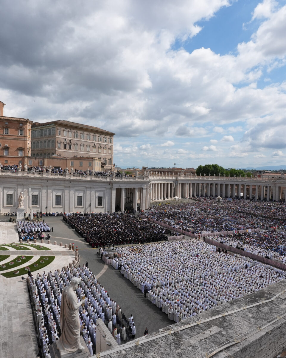 La misa de inicio del pontificado de León XIV, en imágenes