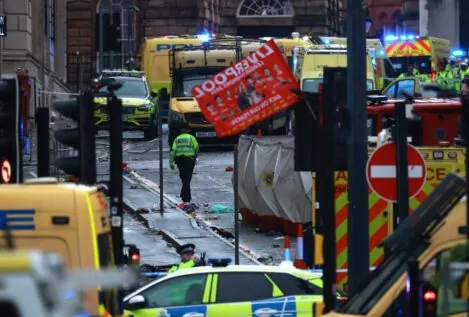 Un hombre atropella a numerosas personas en la celebración del título de liga del Liverpool
