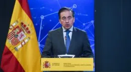 El PP ve débil a Albares al ausentarse en la votación sobre la oficialidad del catalán en la UE