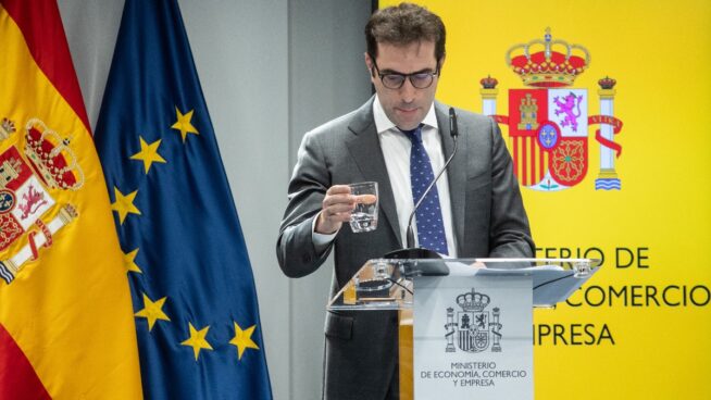 El Gobierno da el primer paso para ampliar las empresas sometidas a su control inversor