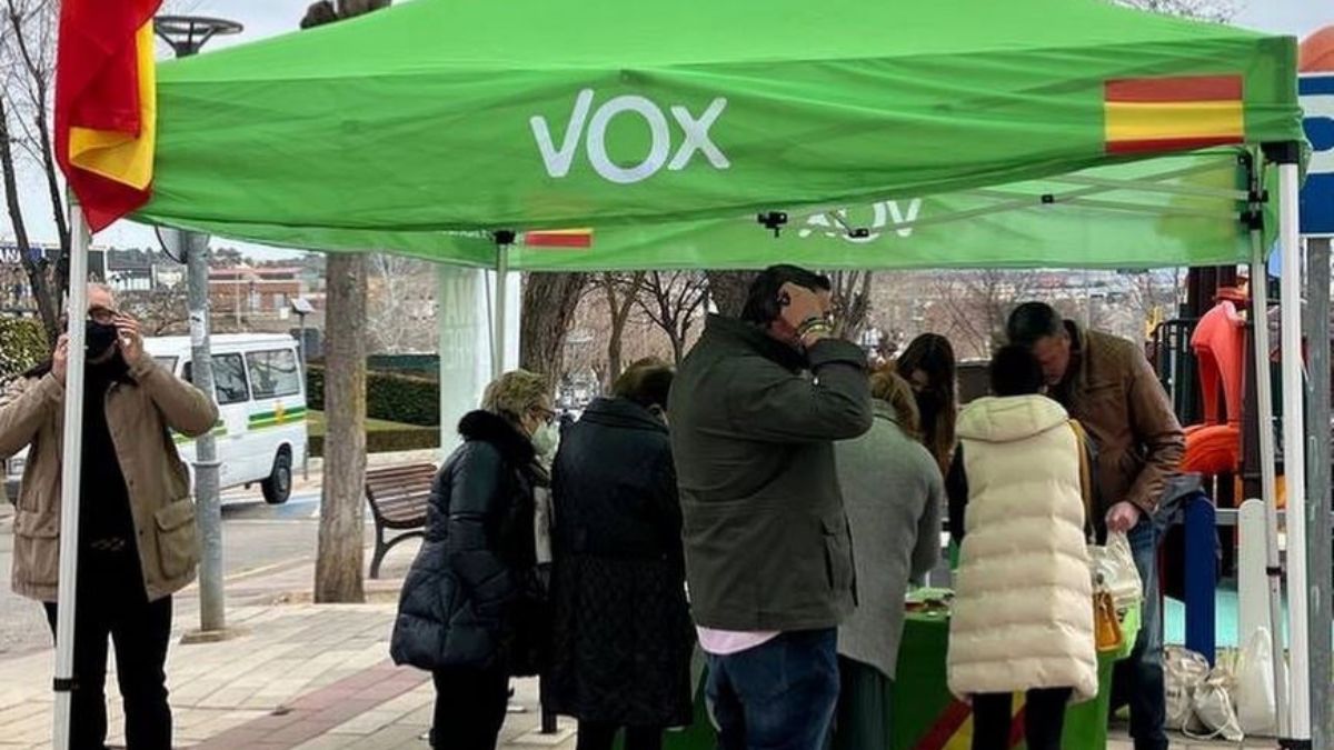 Vox equipara sus donaciones sancionadas con las de la Asociación Española contra el Cáncer