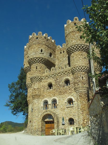 El Castillo de las Cuevas de Cebolleros (Burgos)