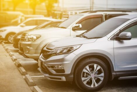 Coches económicos para 2025: OCU revela opciones de gasolina, diésel y eléctricos