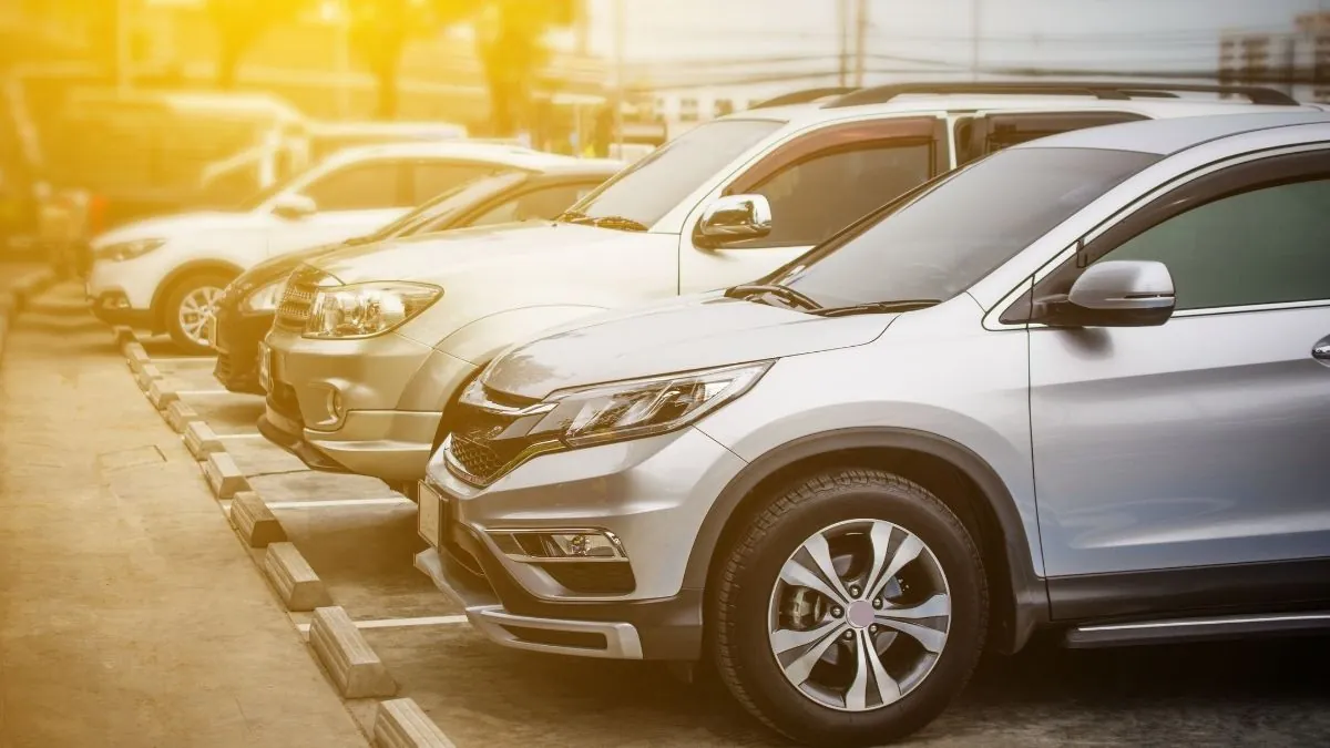 Coches económicos para 2025: OCU revela opciones de gasolina, diésel y eléctricos