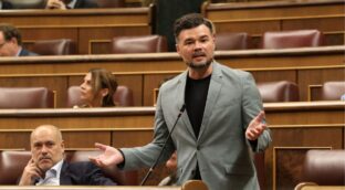 ERC y BNG exigen que Sánchez acuda al Congreso por las posibles mordidas de Cerdán