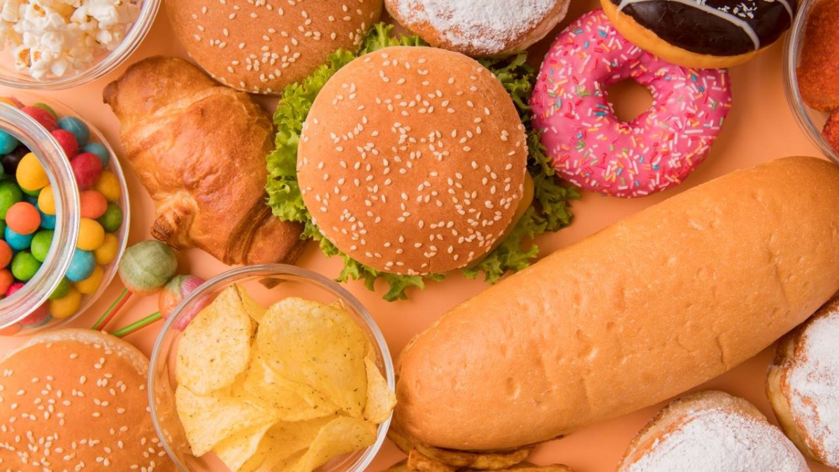El consumo de alimentos ultraprocesados se asocia con cáncer, párkinson e hipertensión