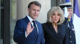 Macron se pronuncia sobre la supuesta bofetada de su mujer: estábamos «bromeando»