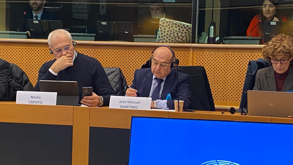 Dimite el director general de Pesca de la Junta de Andalucía