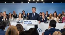 Feijóo se compromete a cumplir el programa del PP para evitar críticas como a Rajoy