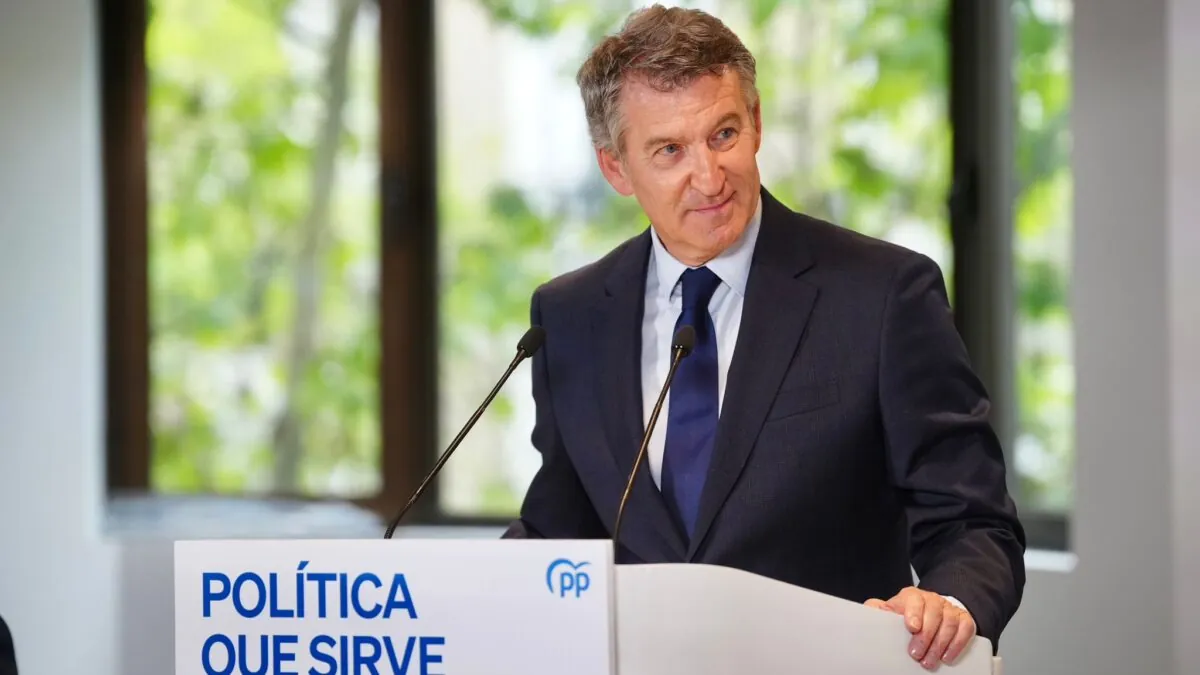 El PP quiere un dirigente de peso para redactar la ponencia política que fijará el rumbo de Feijóo