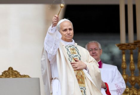 León XIV pide una Iglesia «unida» y la paz en Ucrania y Gaza