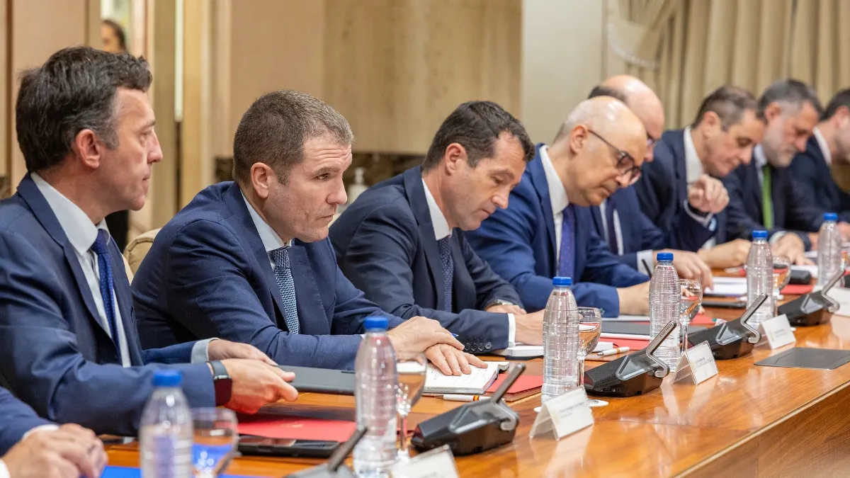 El Gobierno y la SEPI recelan ahora de que Indra compre la empresa de los Escribano