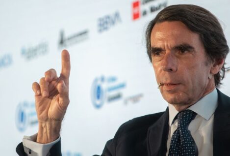 Aznar ve un «fracaso» una moción de censura a Sánchez y pide al PP «cabeza fría»