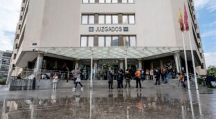 El ICAM denuncia ante el CGPJ el caso de la abogada sancionada pese a su embarazo