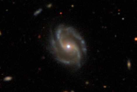 Las galaxias acompañadas forman más estrellas que las solitarias
