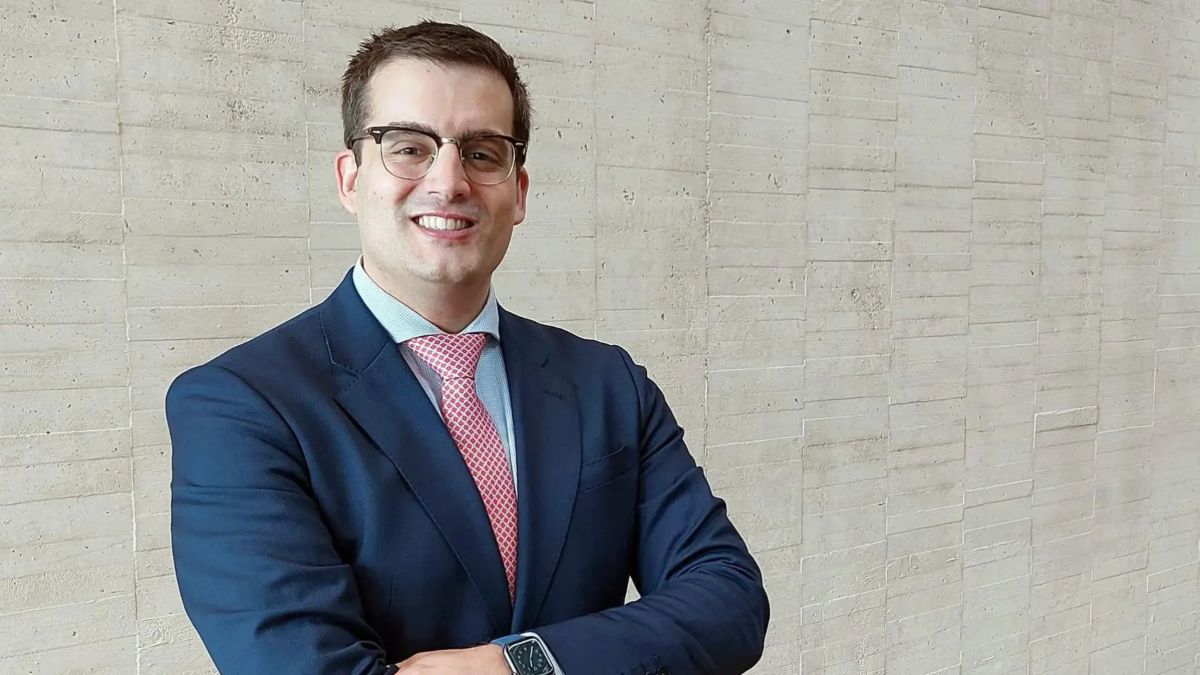 Dimite el letrado mayor de las Cortes de Castilla y León, denunciado por acoso laboral