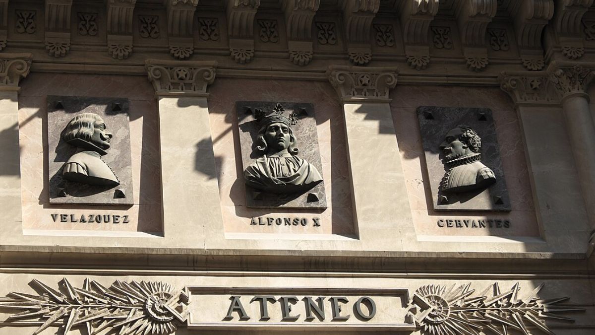 Asaltar el Ateneo