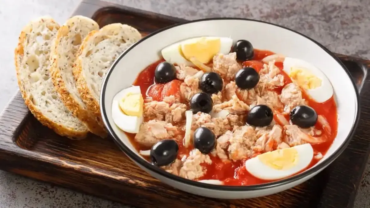 Moje murciano, una receta humilde que salva una comida imprevista: sus infinitas variables