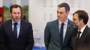 Enfado y preocupación en el ferrocarril y la energía tras los 'lunes negros' del Gobierno