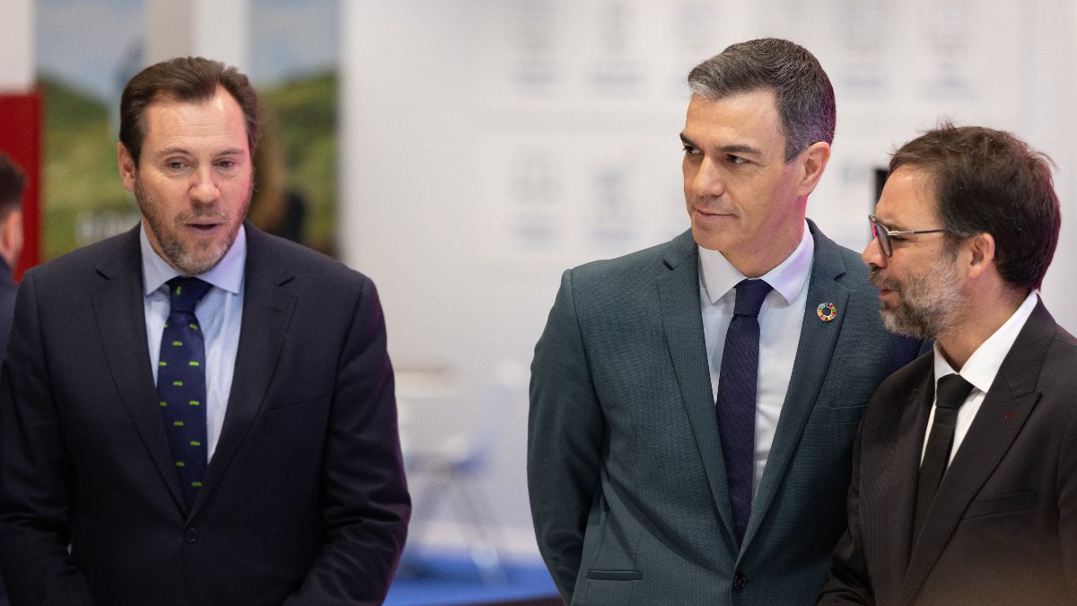 Enfado y preocupación en el ferrocarril y la energía tras los ‘lunes negros’ del Gobierno