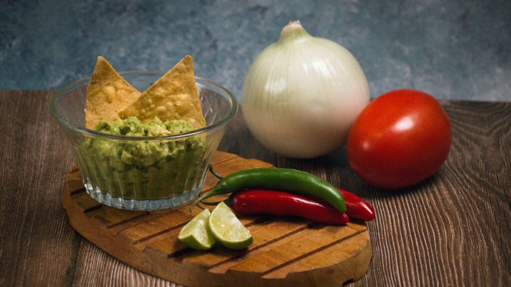 Guacamole: (Canva)
