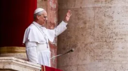 El Vaticano difunde las imágenes del Anillo del Pescador de León XIV