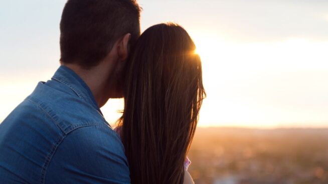 La verdadera razón por la que los hombres dejan a su esposa por una mujer más joven