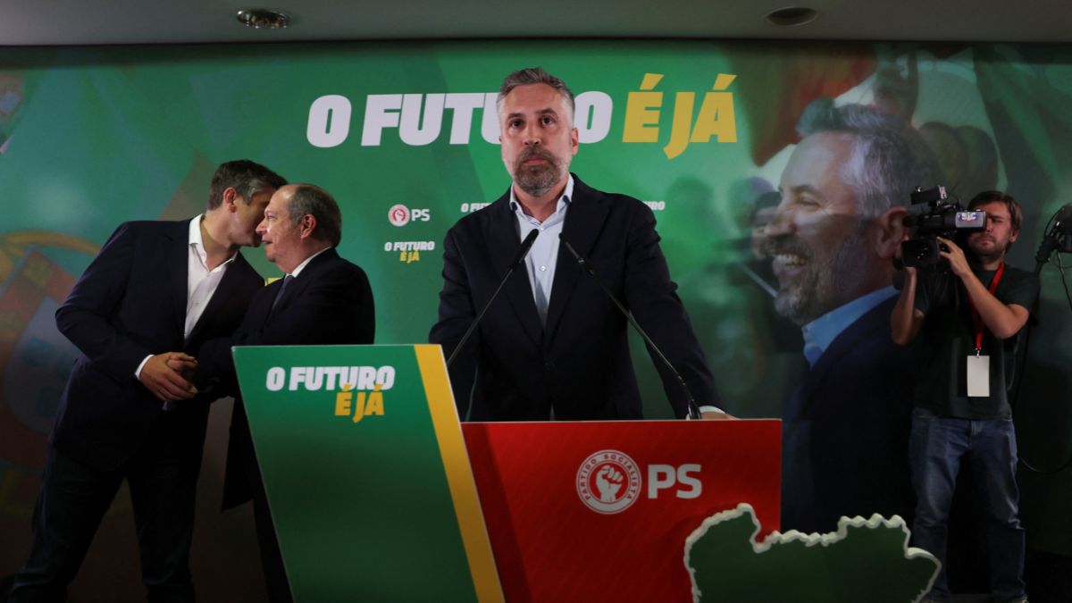 El líder de los socialistas de Portugal dimite tras el batacazo electoral