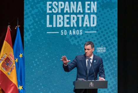 El Gobierno contrata a la revista 'Mongolia' para cuatro pases de su obra 'Chistes contra Franco'