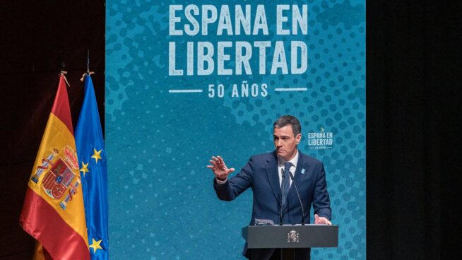 El Gobierno contrata a la revista 'Mongolia' para cuatro pases de su obra 'Chistes contra Franco'