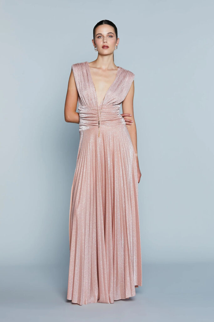 Vestido rosa con falda plisada de Relish