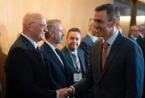 Sánchez, forzado a intervenir en la opa de BBVA al no encontrar el Sabadell un 'caballero blanco'