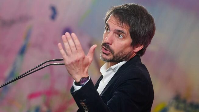 La factura del cine impulsado por Urtasun en el Museo Reina Sofía ya roza el millón de euros