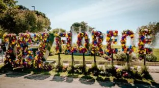 Zaragoza Florece 2025: una cita con la belleza, la moda y el arte floral